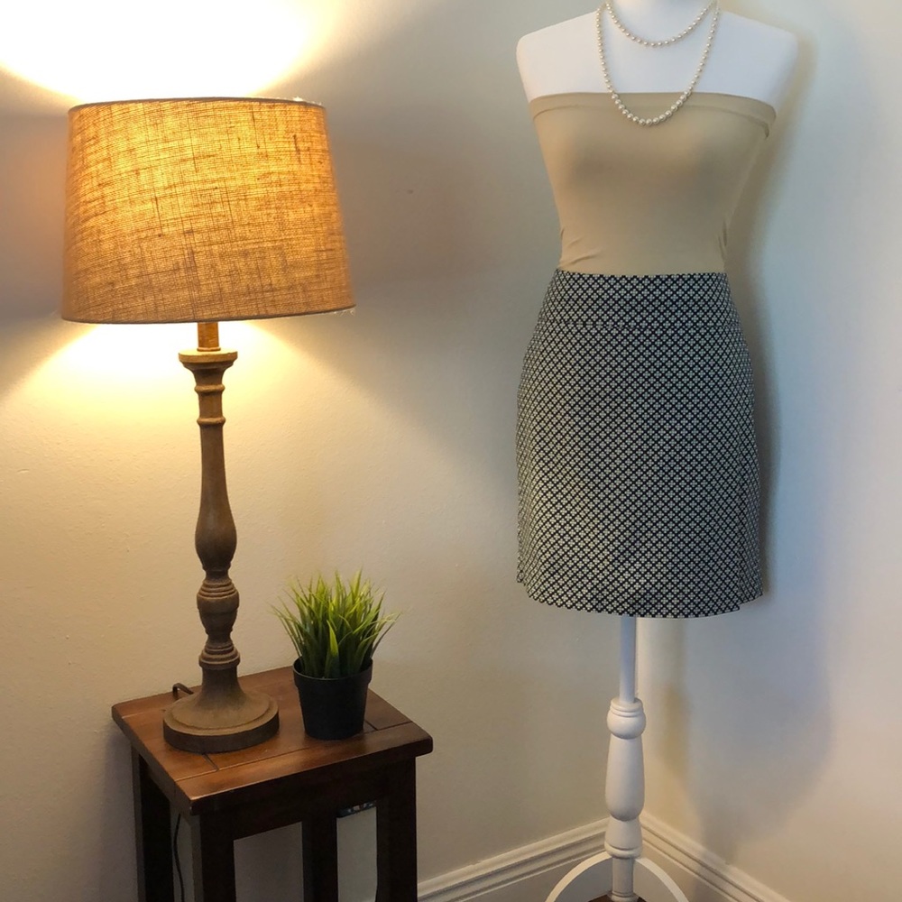 Ann Taylor Size 8 Skirt